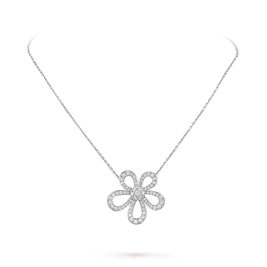 Flowerlace Pendant 18K Gold Necklace