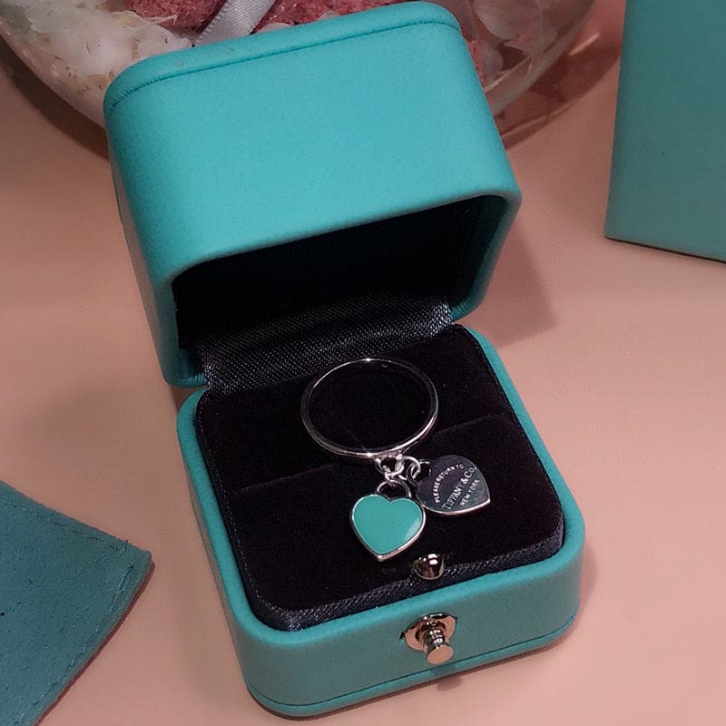 Tiffany Round & Heart Tag 18K Gold Ring