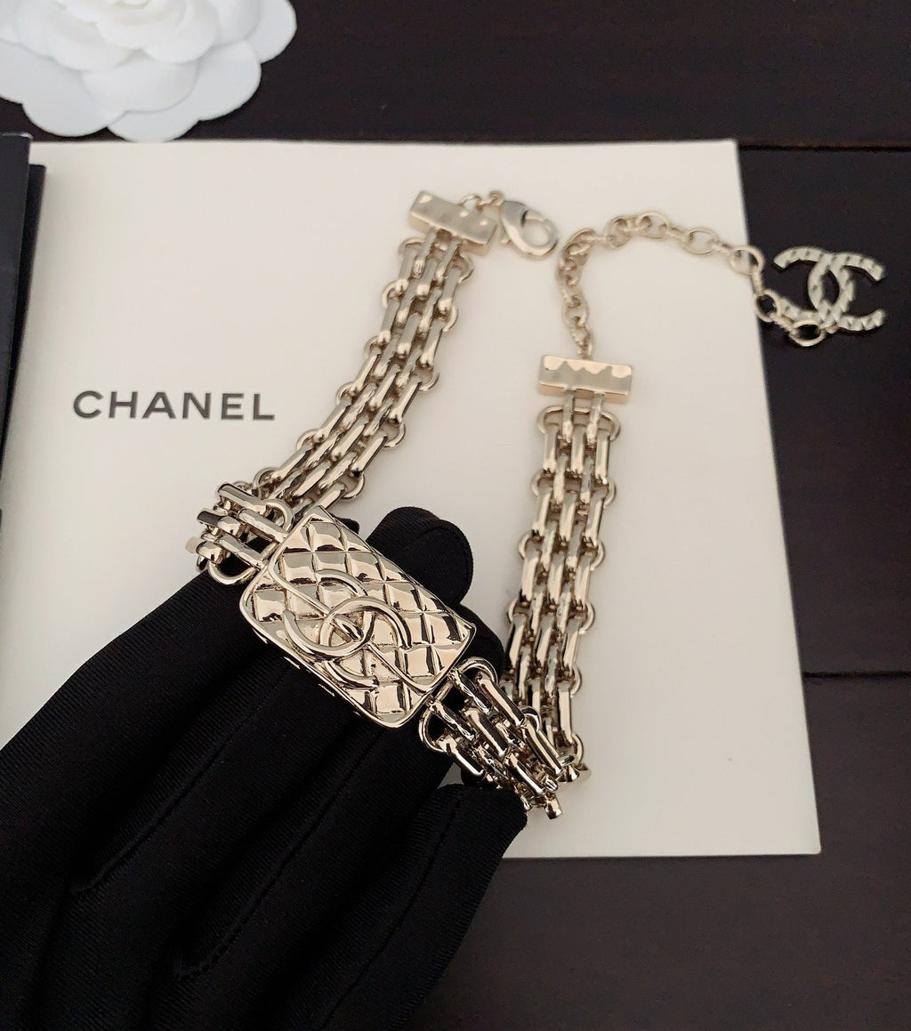 Chanel Gold Chain 18K Gold Necklace