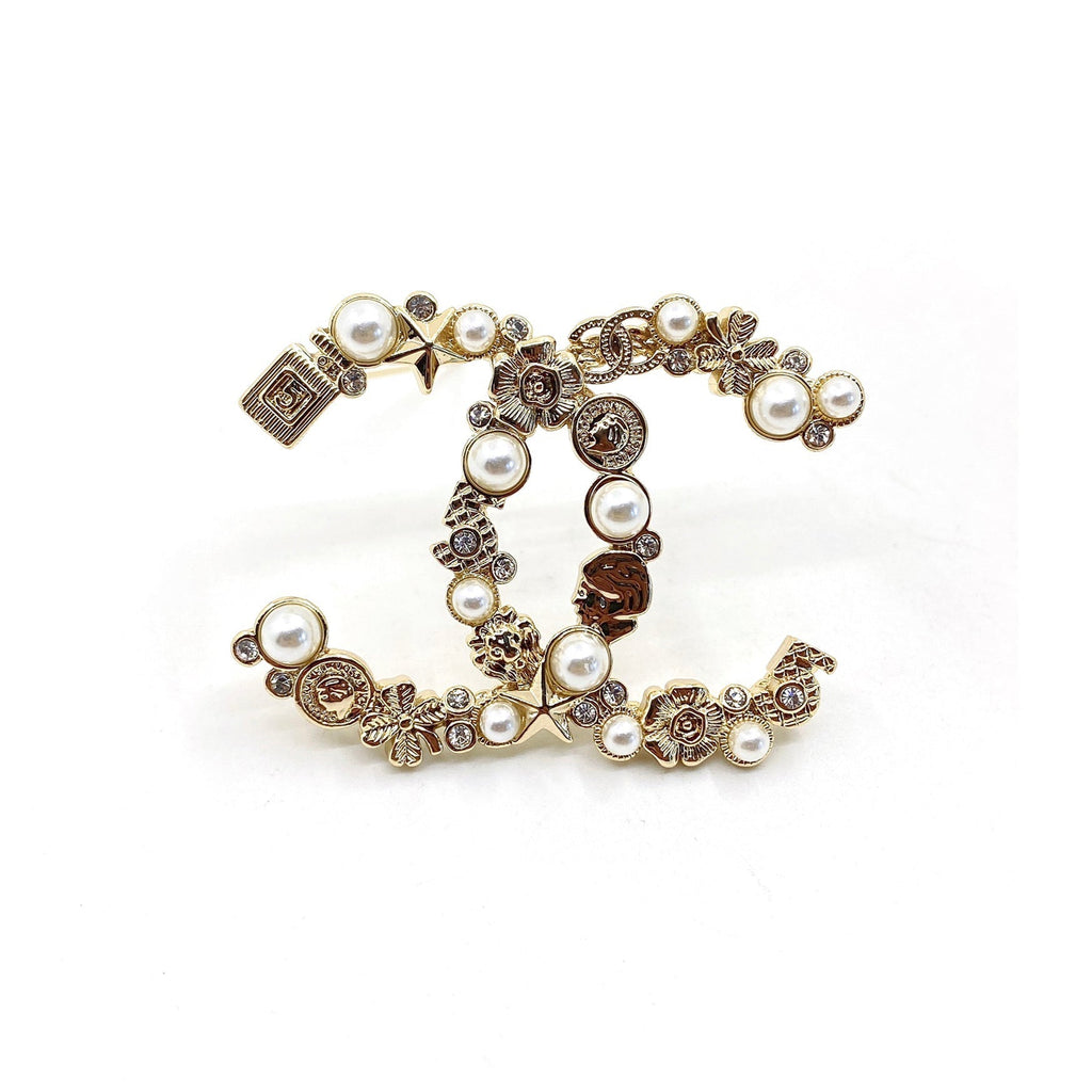 Chanel Pearls 18K Gold Brooch
