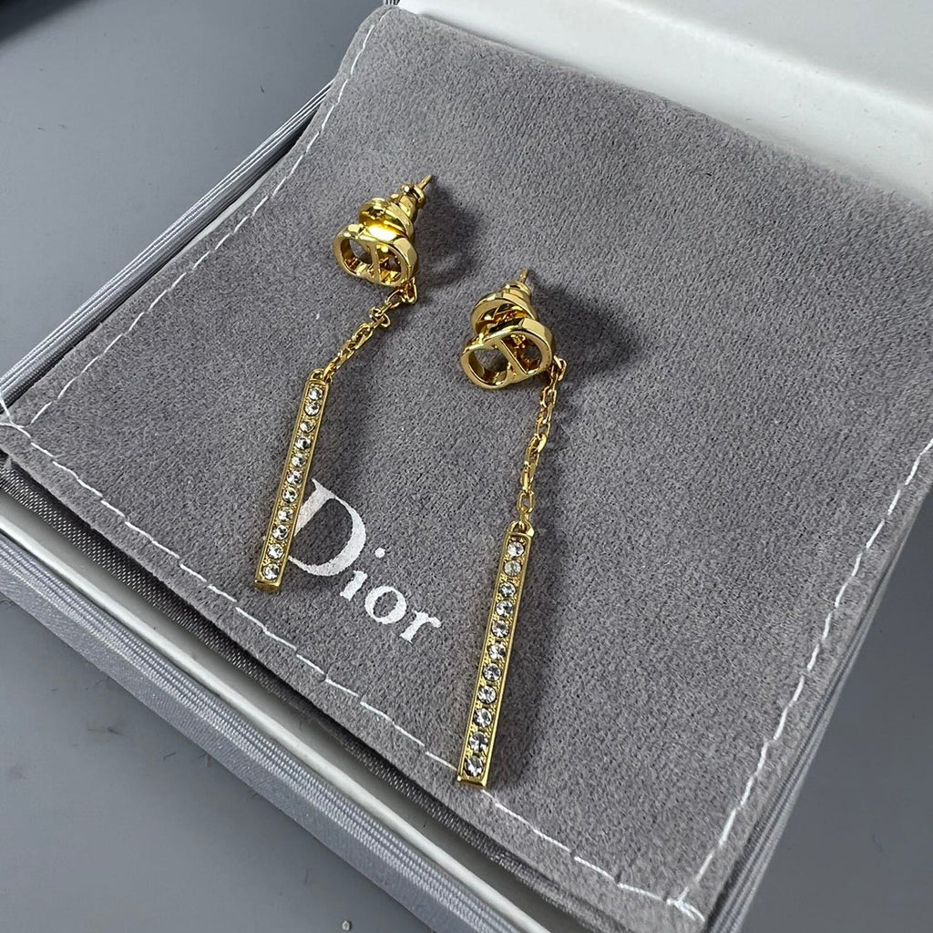 Dior Vintage Tassel Diamonds 18K Gold Earrings