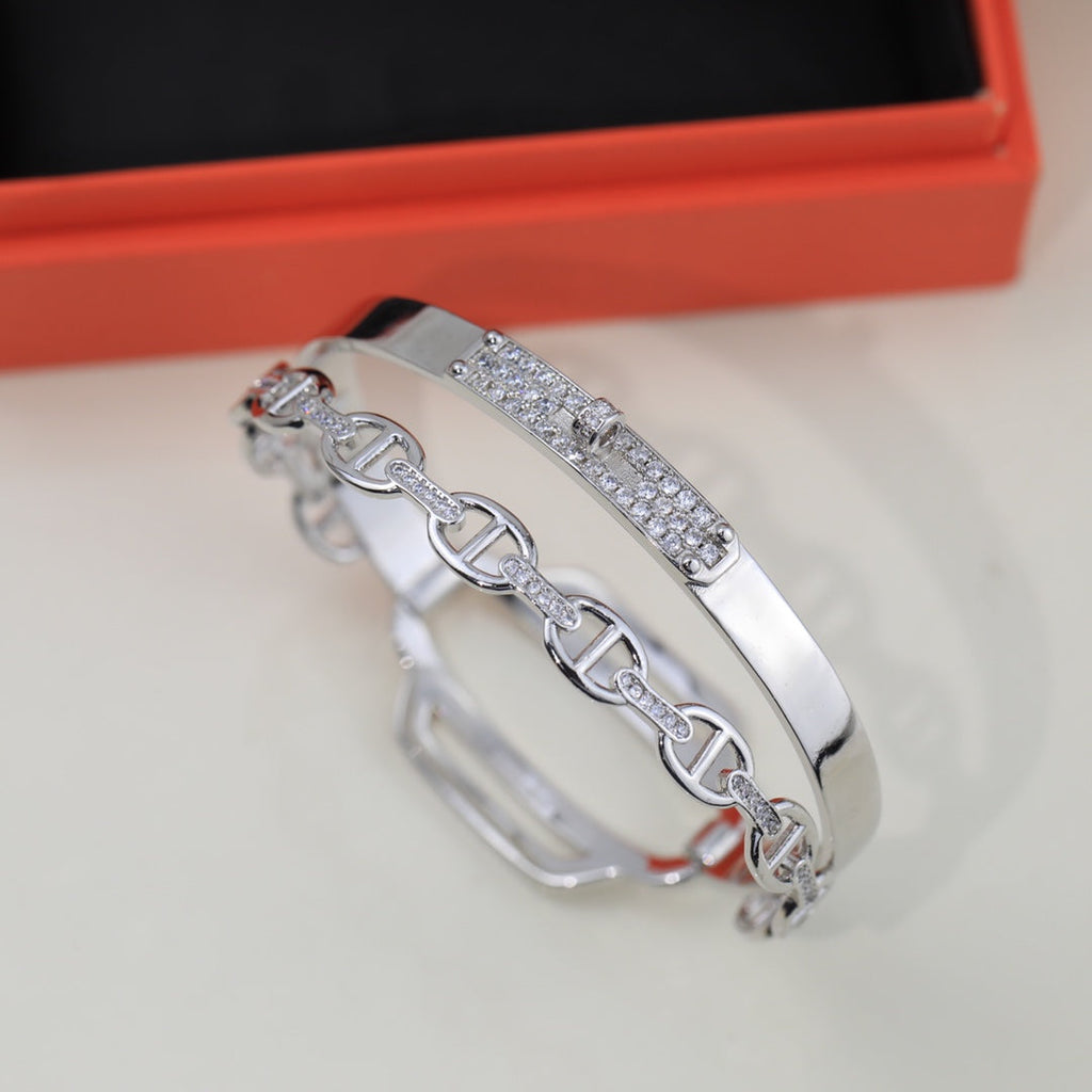 Hermes Kelly Double Tour Diamond 18K Gold Bracelet
