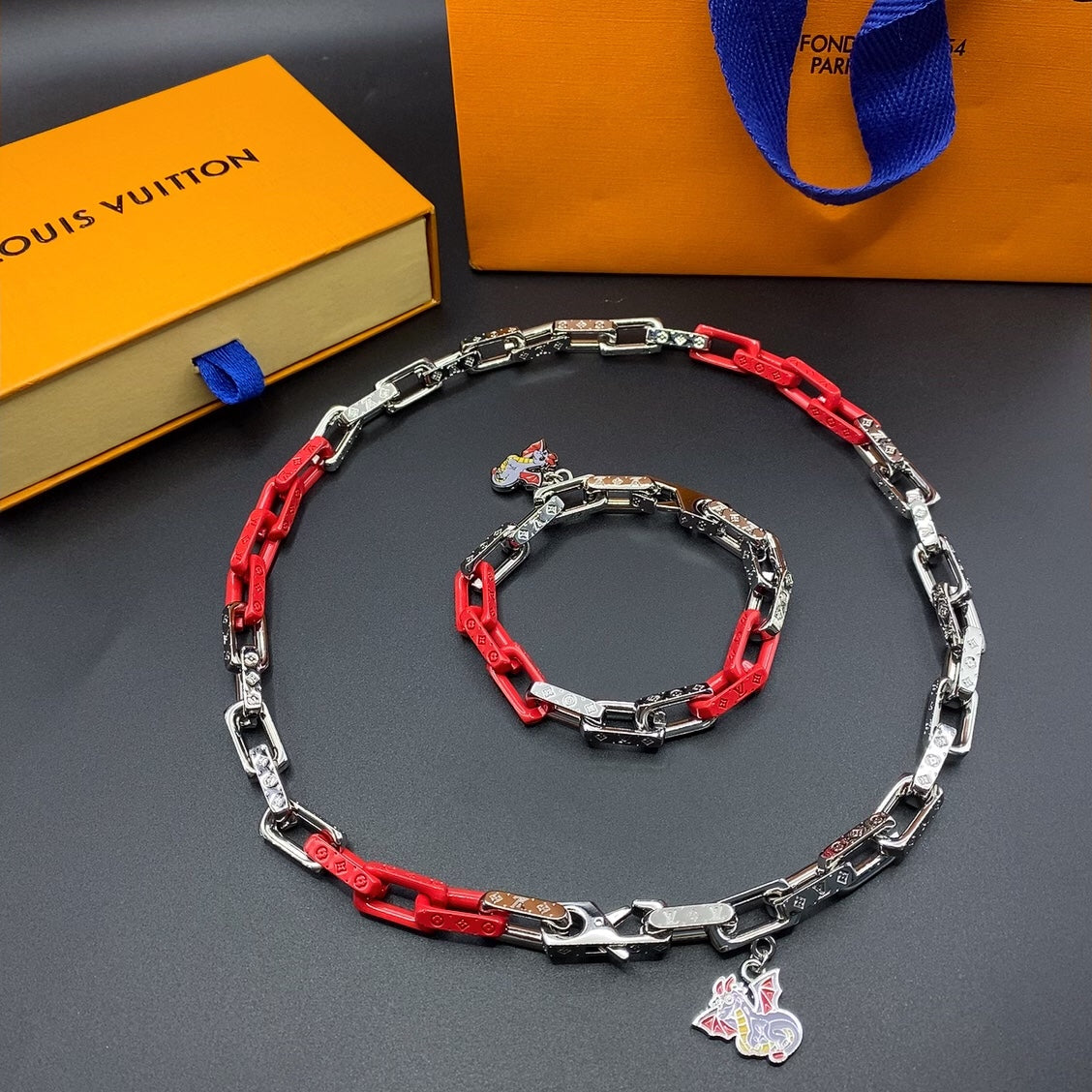 Louis Vuitton Dargon Monogram Chain 18K Gold Necklace