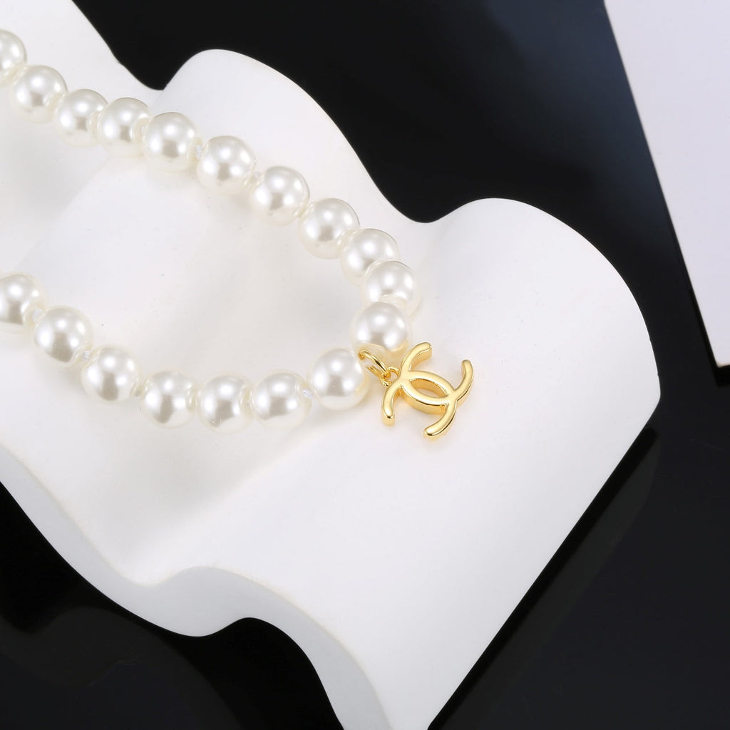 Chanel Pearls 18K Gold Necklace