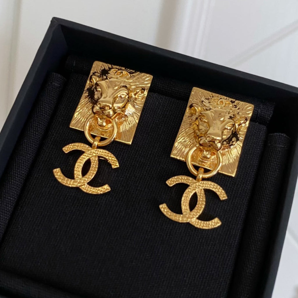 Chanel Lion Sharp 18K Gold Earrings