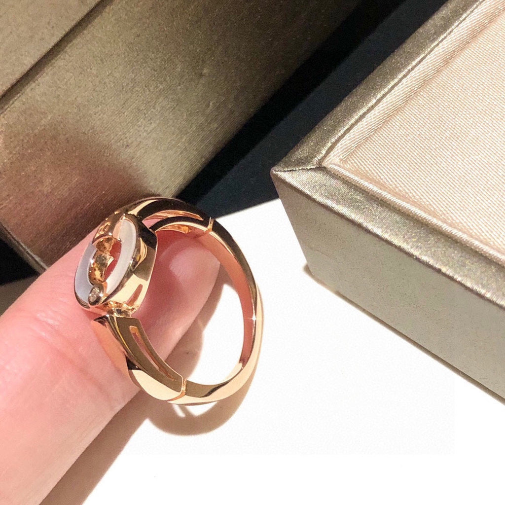 Bvlgari Pearl 18K Gold Ring