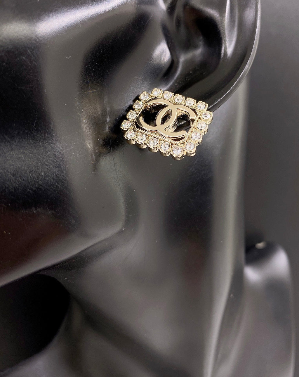 Chanel Square Pearls 18K Gold Earrings