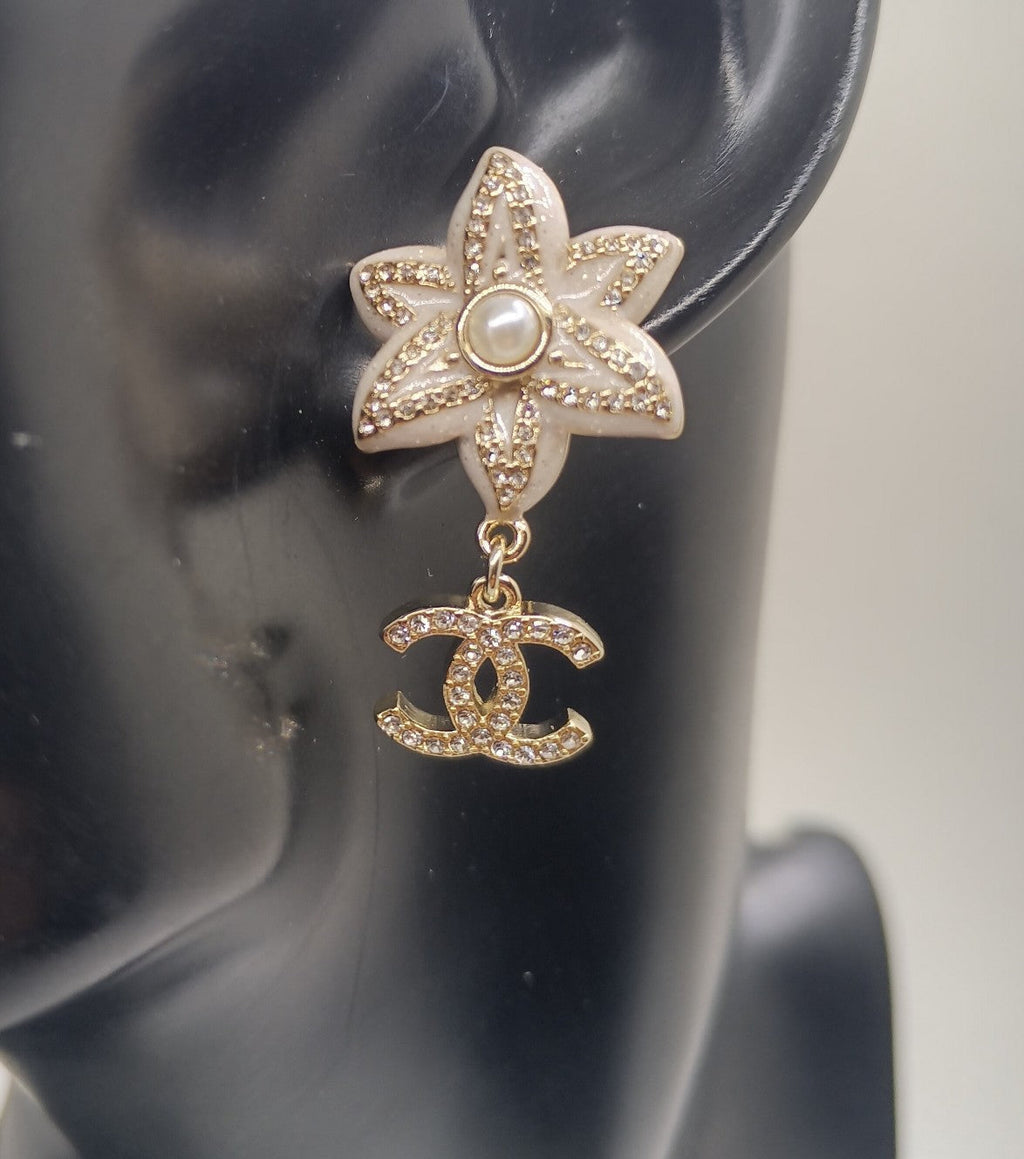 Chanel Camellia Pendant 18K Gold Earrings