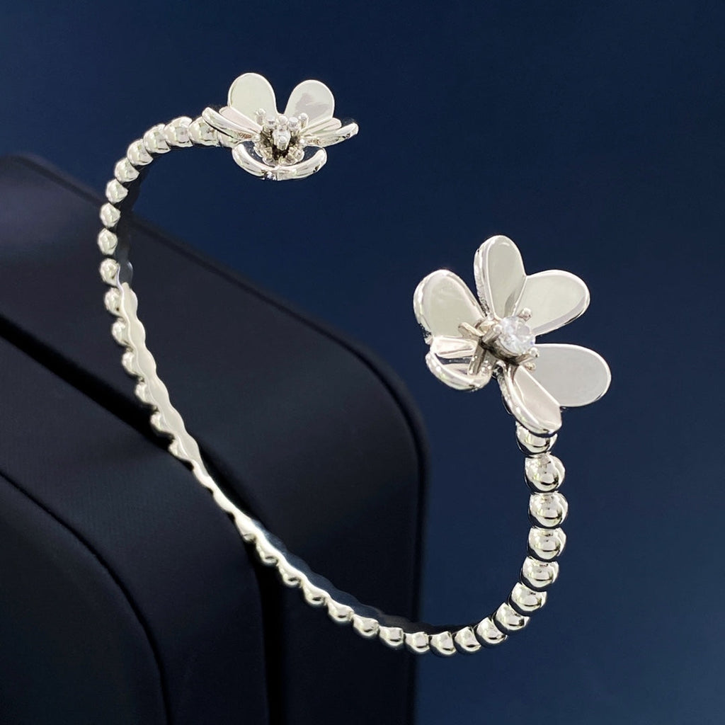 Frivole Open 18K Gold Bracelet