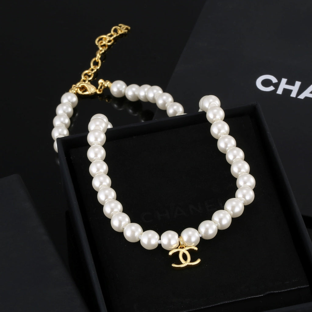 Chanel Pearls 18K Gold Necklace