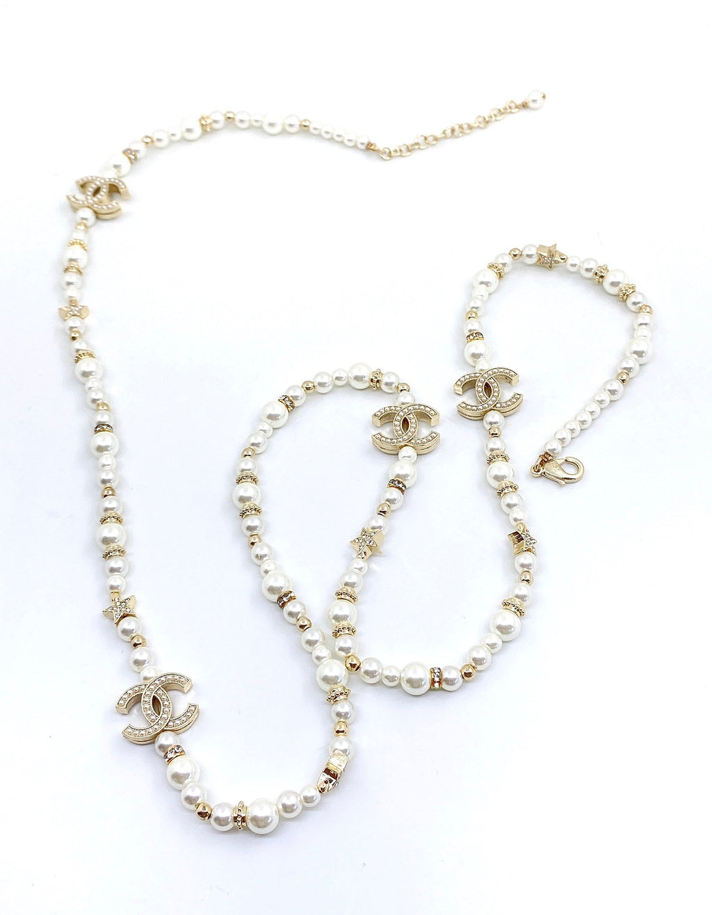 Chanel Pearls 18K Gold Necklace