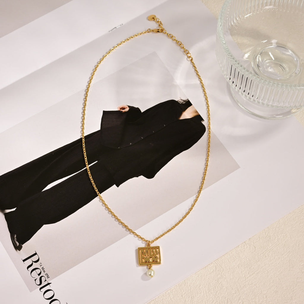 Dior Miss 18K Gold Necklace