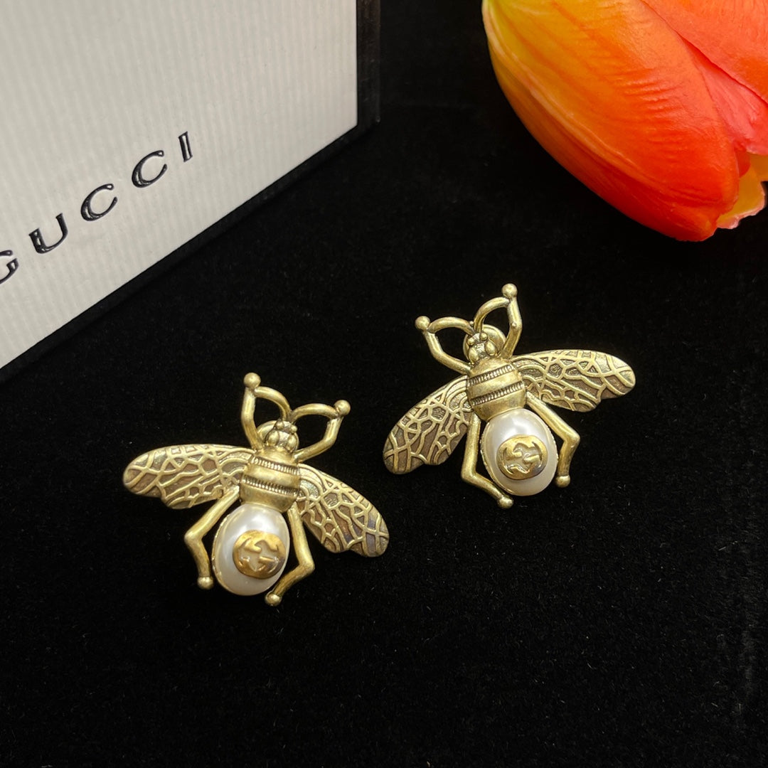 Gucci Double Bee Pearl 18K Gold Earrings