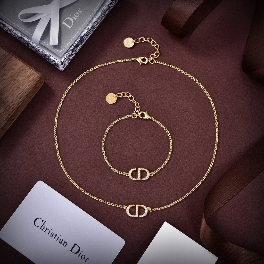 Dior Petit Diamonds 18K Gold Necklace