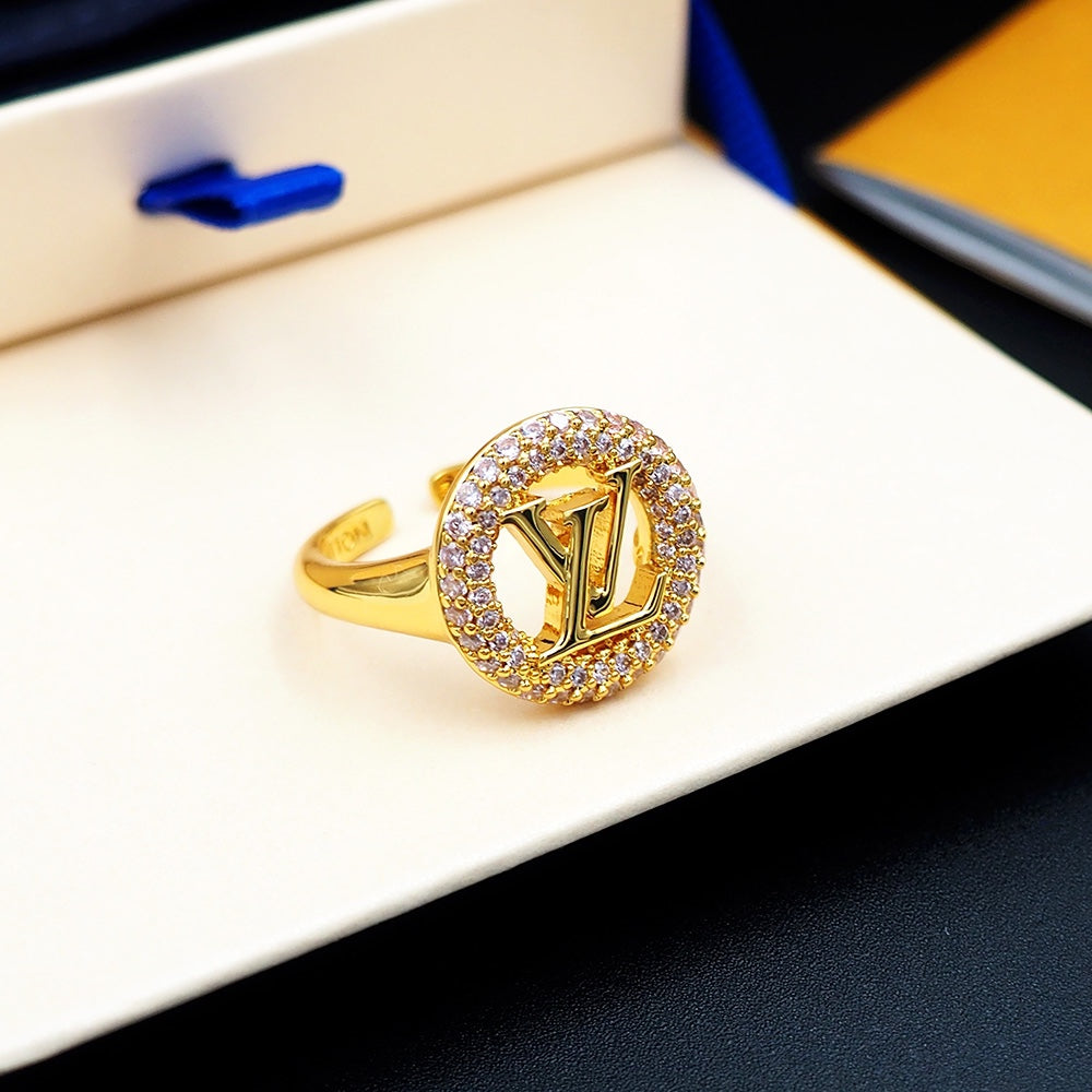 Louis Vuitton Louise Tresor 18K Gold Ring