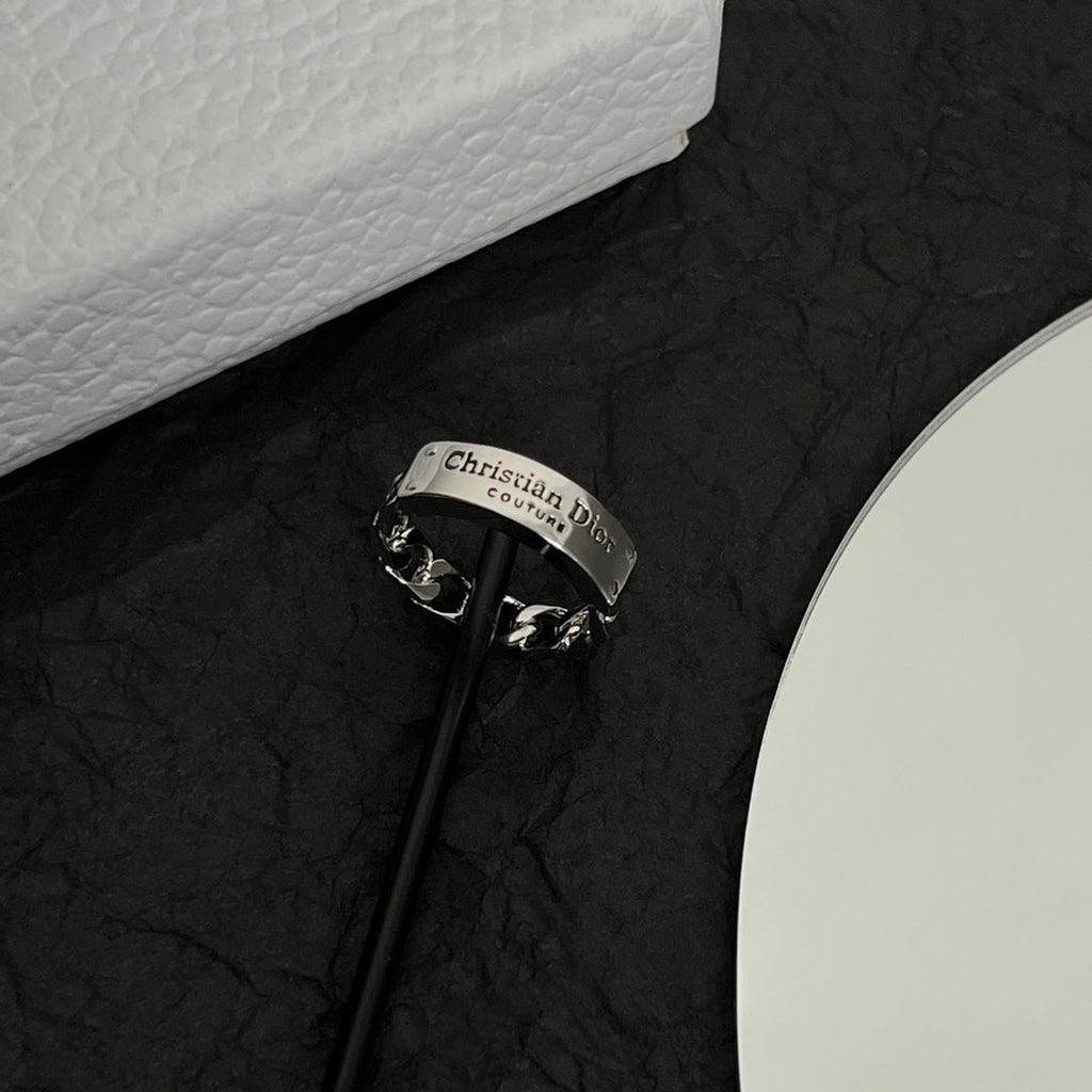 Dior Couture Chain Link 18K Gold Ring