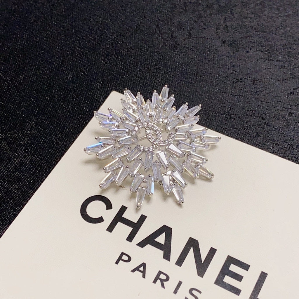 Chanel Snow Flower 18K Gold Brooch