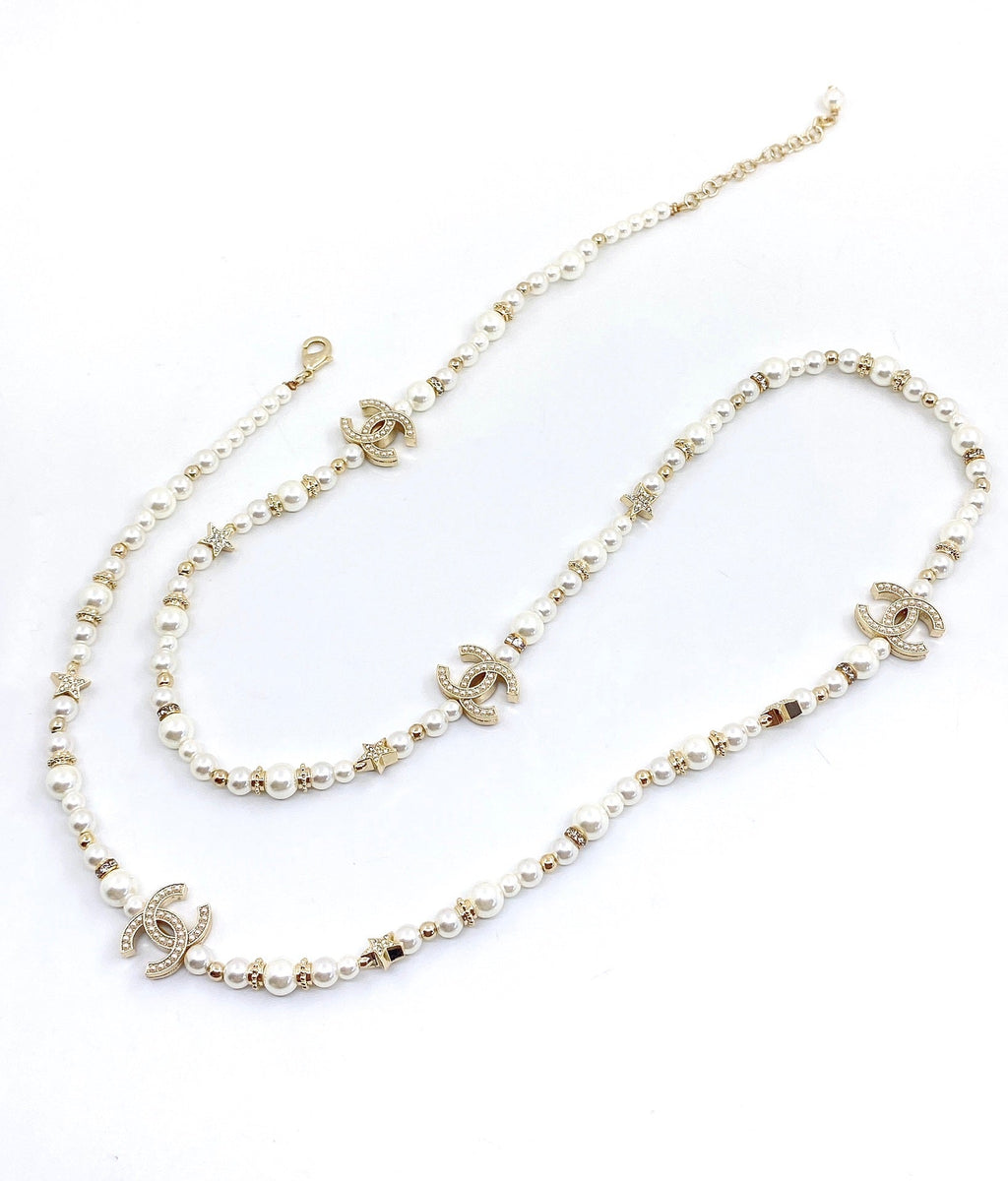 Chanel Pearls 18K Gold Necklace