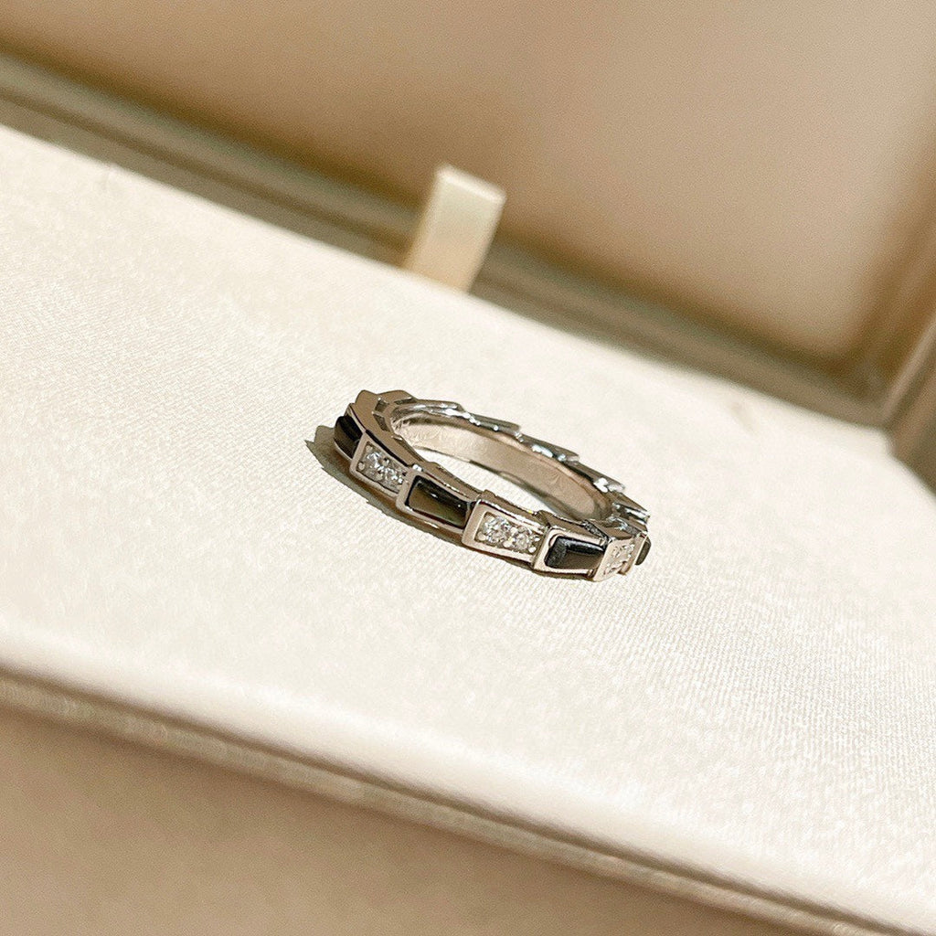 Bvlgari Serpenti Viper Malachite 18K Gold Ring