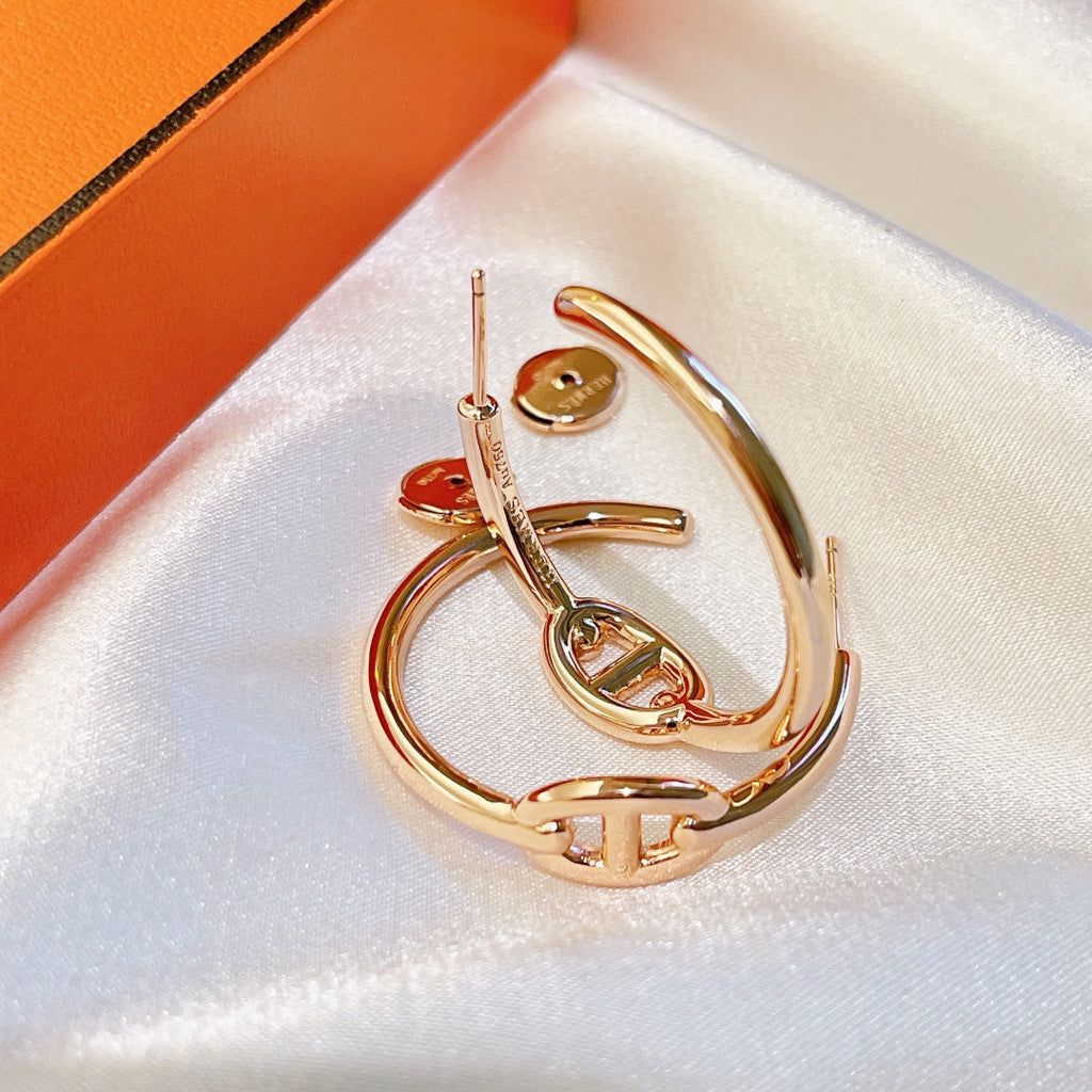 Hermes Chaine D'Ancre 18K Gold Earrings