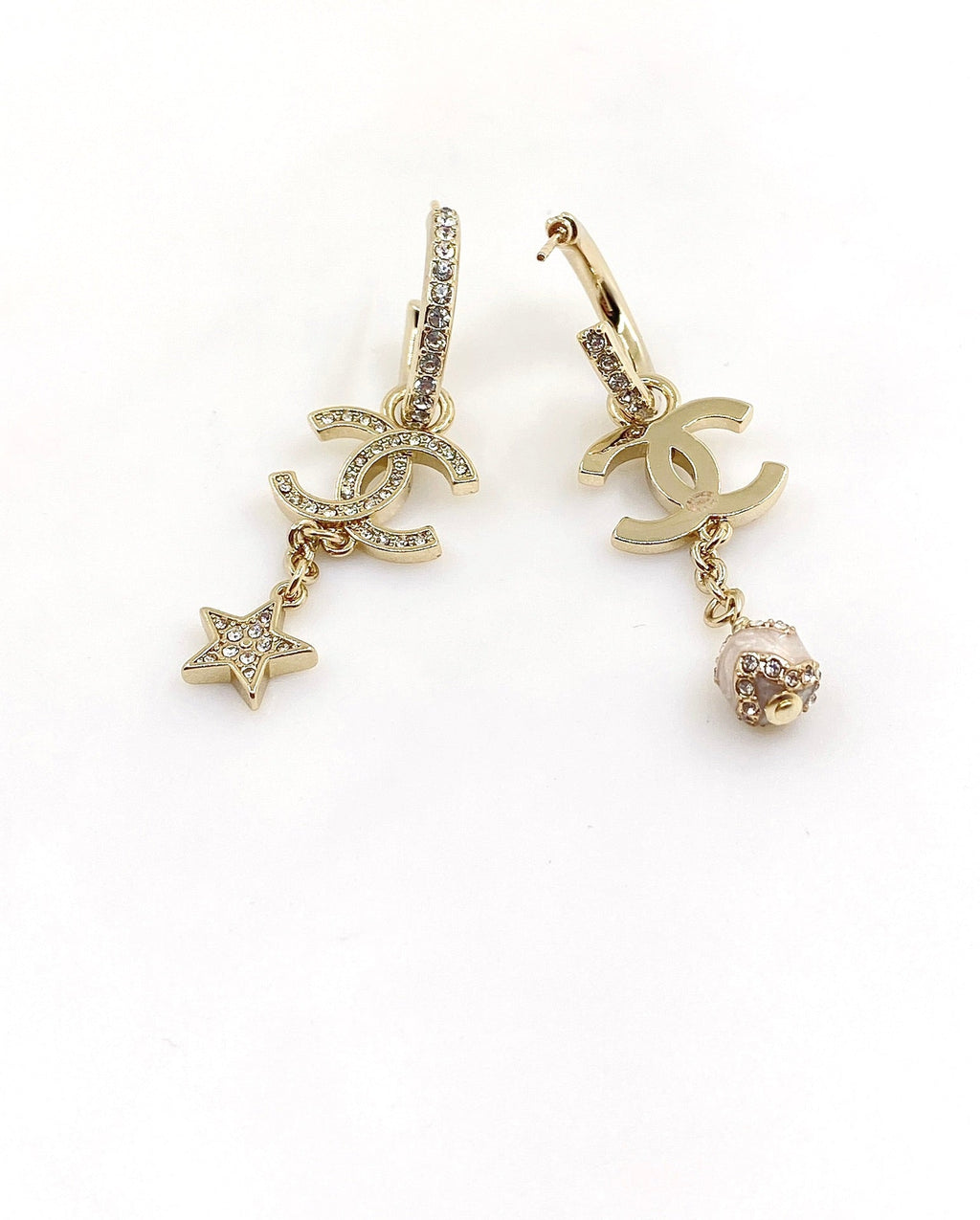 Chanel Star Pearls Pendant 18K Gold Earrings