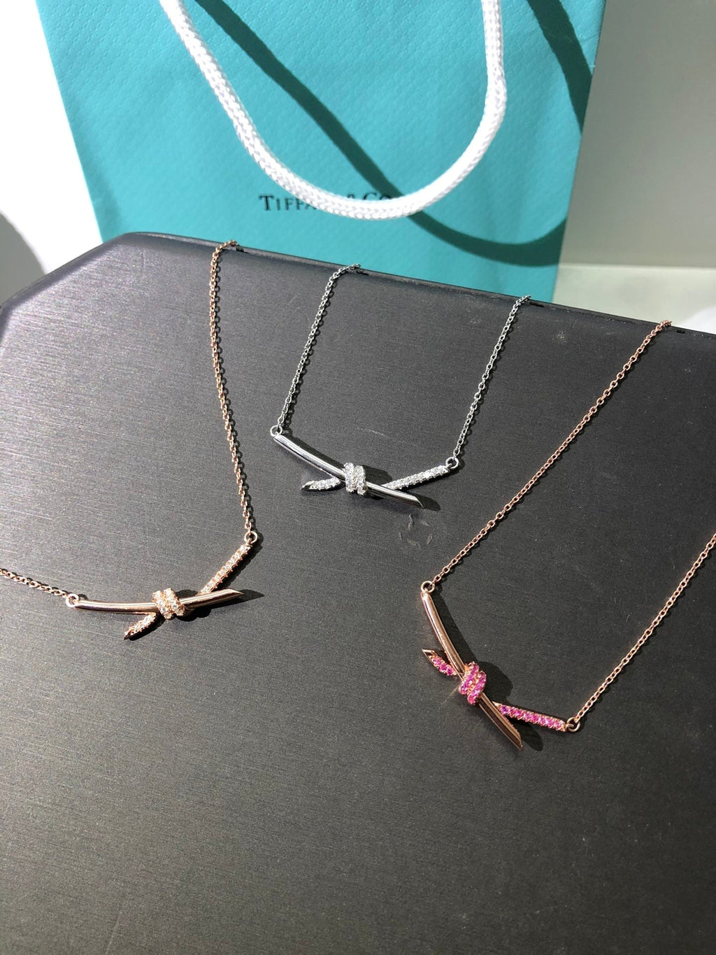Tiffany Knot Pendant Diamond 18K Gold Necklace